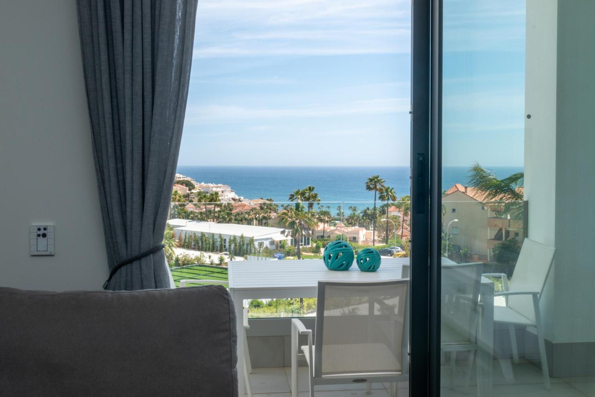 Appartamento Luxury 2Br Seaviews - Santa Barbara Heights Fuengirola Esterno foto